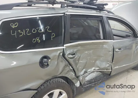 2008 Volkswagen Passat Turbo from USA, damaged, VIN WVWXK73C48E089366